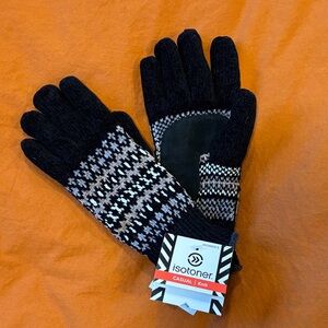 Isotoner Womens Casual Knit Gloves
